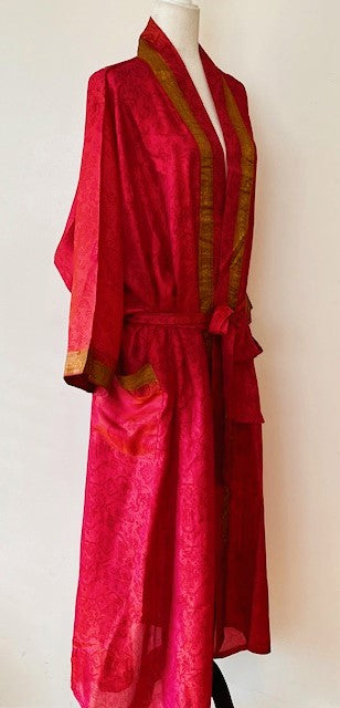 Luxurious Rich Silk Long Kimono Duster Looks Elegant (Red)