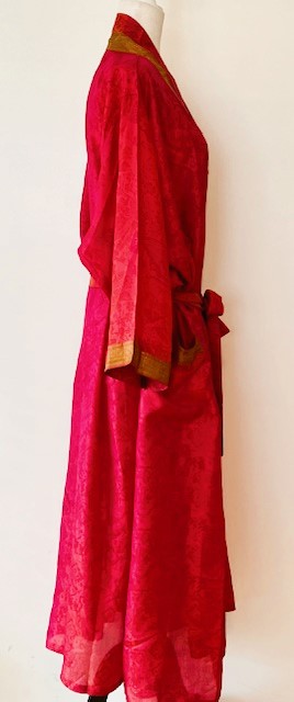 Luxurious Rich Silk Long Kimono Duster Looks Elegant (Red)