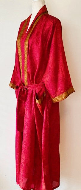 Luxurious Rich Silk Long Kimono Duster Looks Elegant (Red)