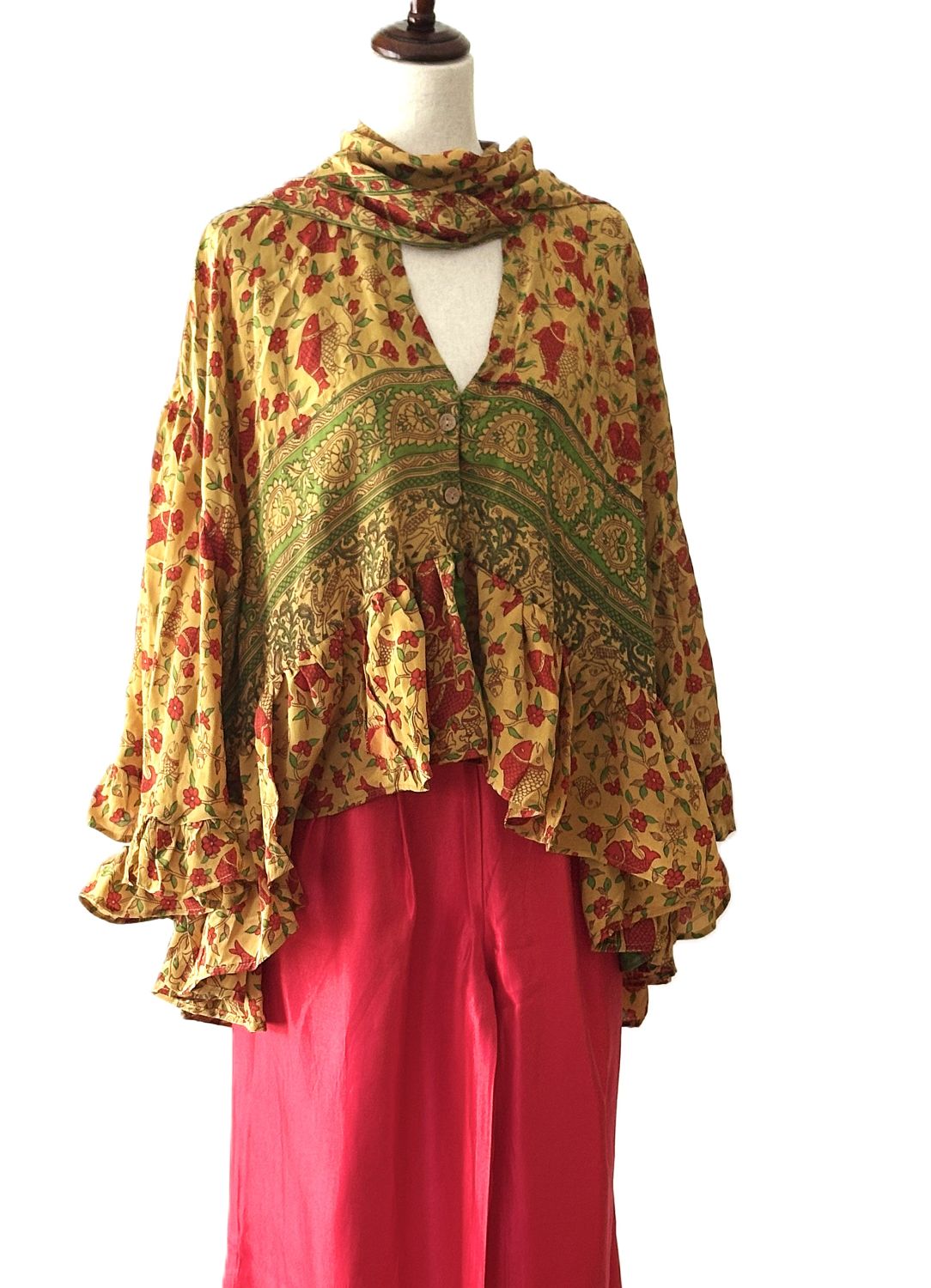 Kantha Bae Crepe Sari Wid Rose Romantic Top  (Red Poppies)