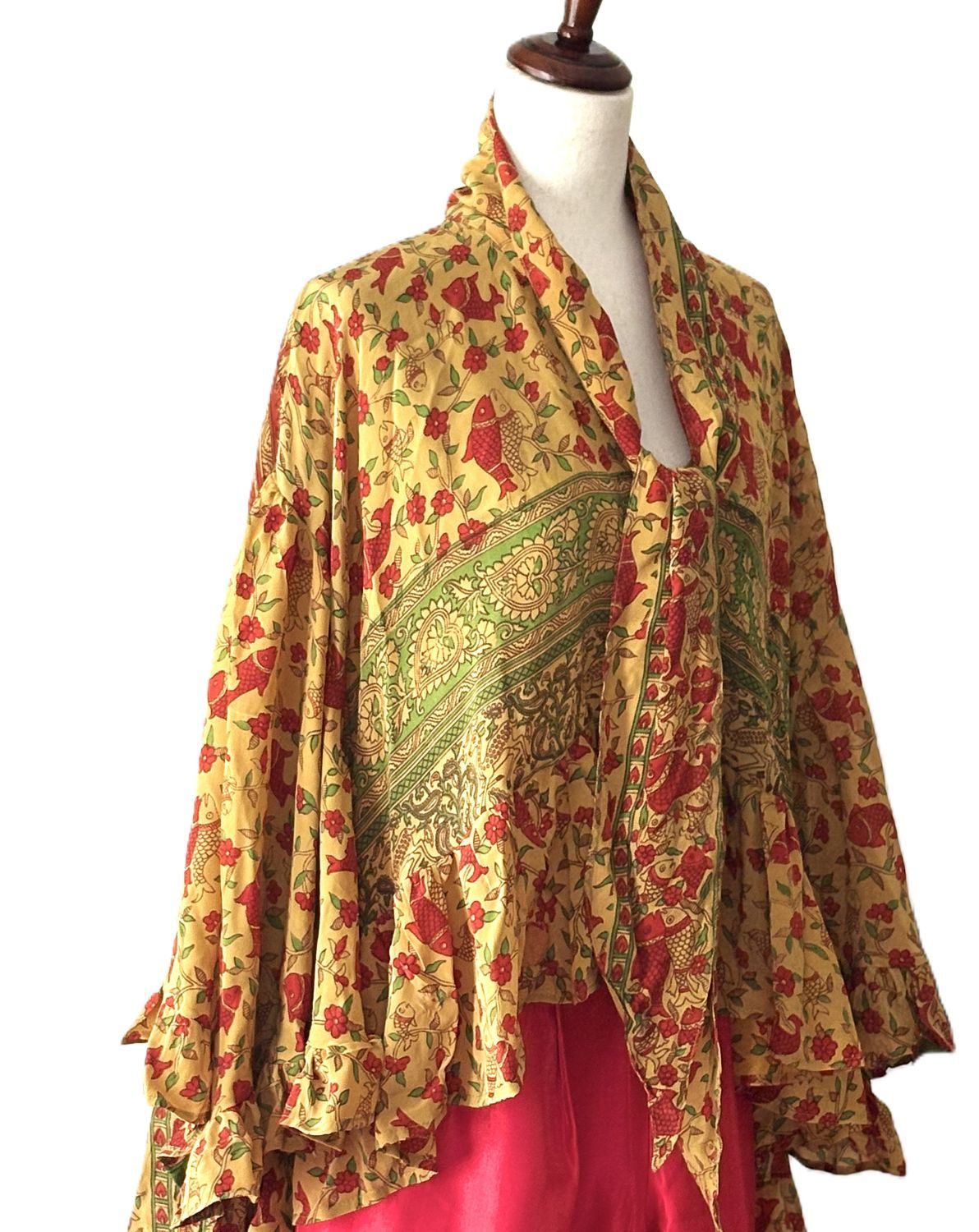 Kantha Bae Crepe Sari Wid Rose Romantic Top  (Red Poppies)