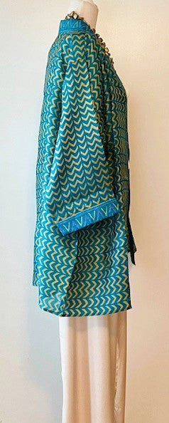 Short Silk Open Jacket Turns Any Outfit Into A Designer Look. (Turquoise)