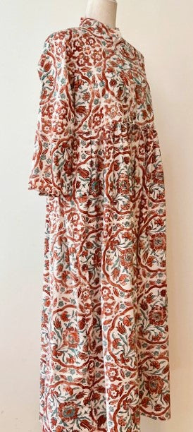 Tailored Floral Block Print Cotton Midi Dress Looks Crisp and Professional (Beige)