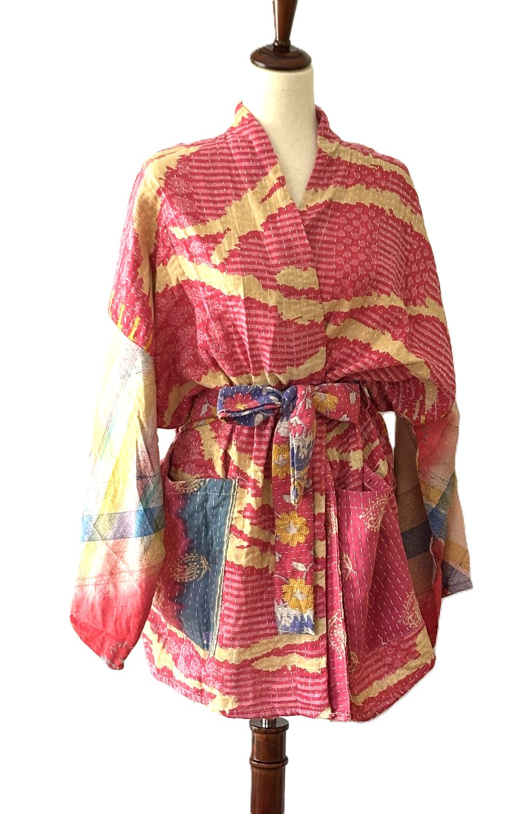 Kantha Bae Pareo Kantha Shortie Majestic Kimono (Pink Yellow)