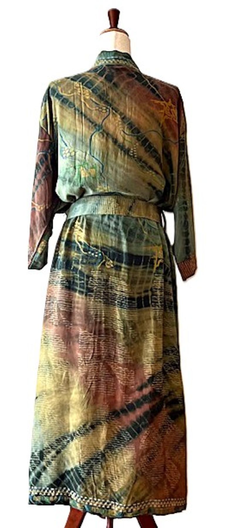 Signature Collection, Abstract Ombre Treatment Long Silk Kimono Duster.