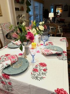 Set of White Linens With Bright Pink Petals Adorns The Table. (6 napkins/cloth)