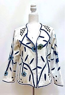 Short Box Cut Hand Embroidered Jacket Welcomes A New Season (White)