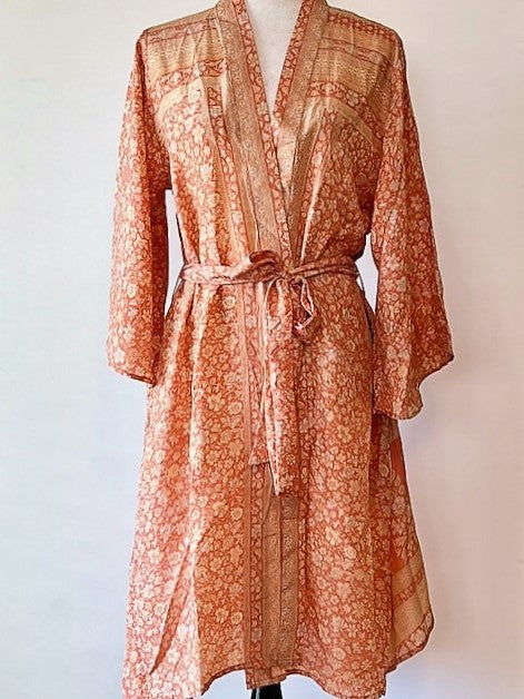 Feminine Print In Our Cape Sleeve Silk Kimono Duster Dress (Peach)