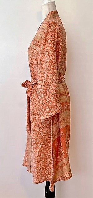 Feminine Print In Our Cape Sleeve Silk Kimono Duster Dress (Peach)