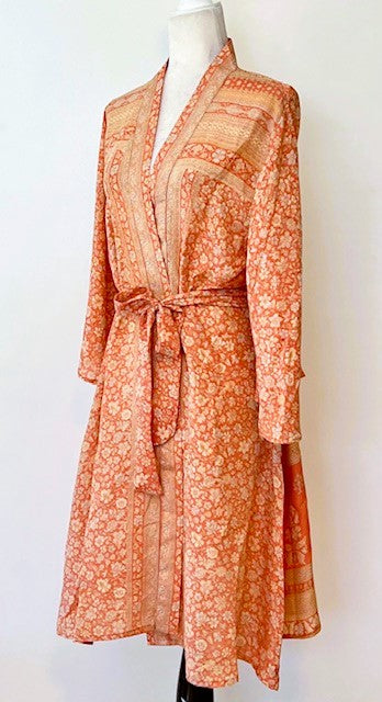 Feminine Print In Our Cape Sleeve Silk Kimono Duster Dress (Peach)