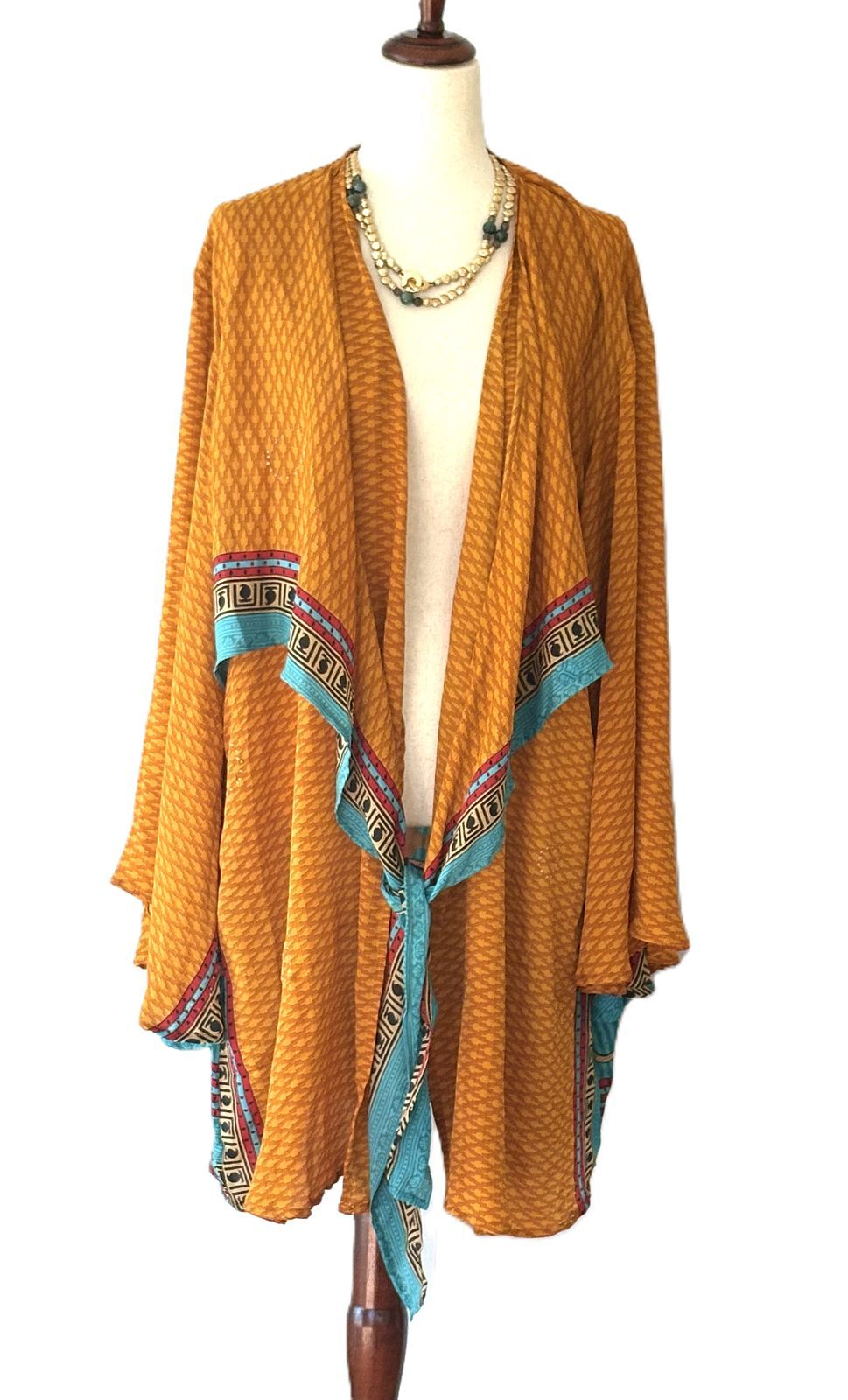 Kantha Bae Shortie Spellbound Kimono In Bold Crepe Sari Print. (Copper)
