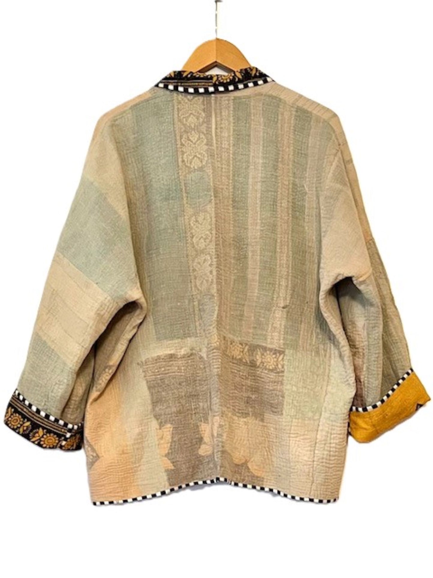 Reversible Short Quilted Jacket Is Tailored, Smart and Versatile.(Mustard)