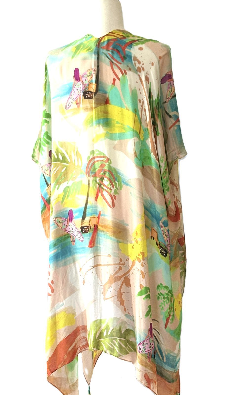 Kimono: Retro Shore Tassel Kimono Hits The Beach.