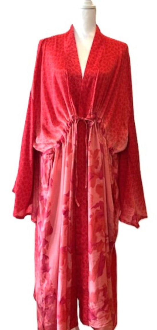 Kantha Bae Dreamweaver Silk Kimono Is A Statement Piece. (Pink)