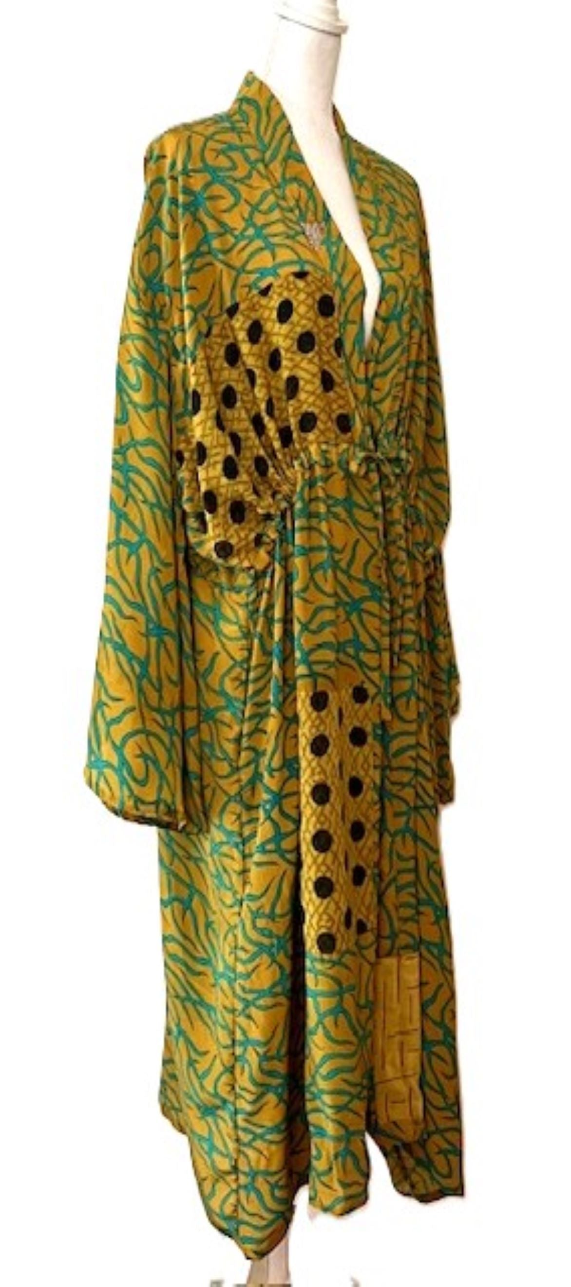 Kantha Bae Dreamweaver Silk Kimono Is A Statement Piece. (Green)