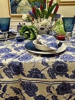 Smart Navy and White Print Table Cloth (60x90). (Megan)