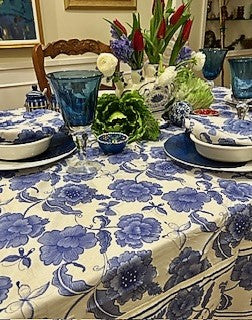 Smart Navy and White Print Table Cloth (60x90). (Megan)