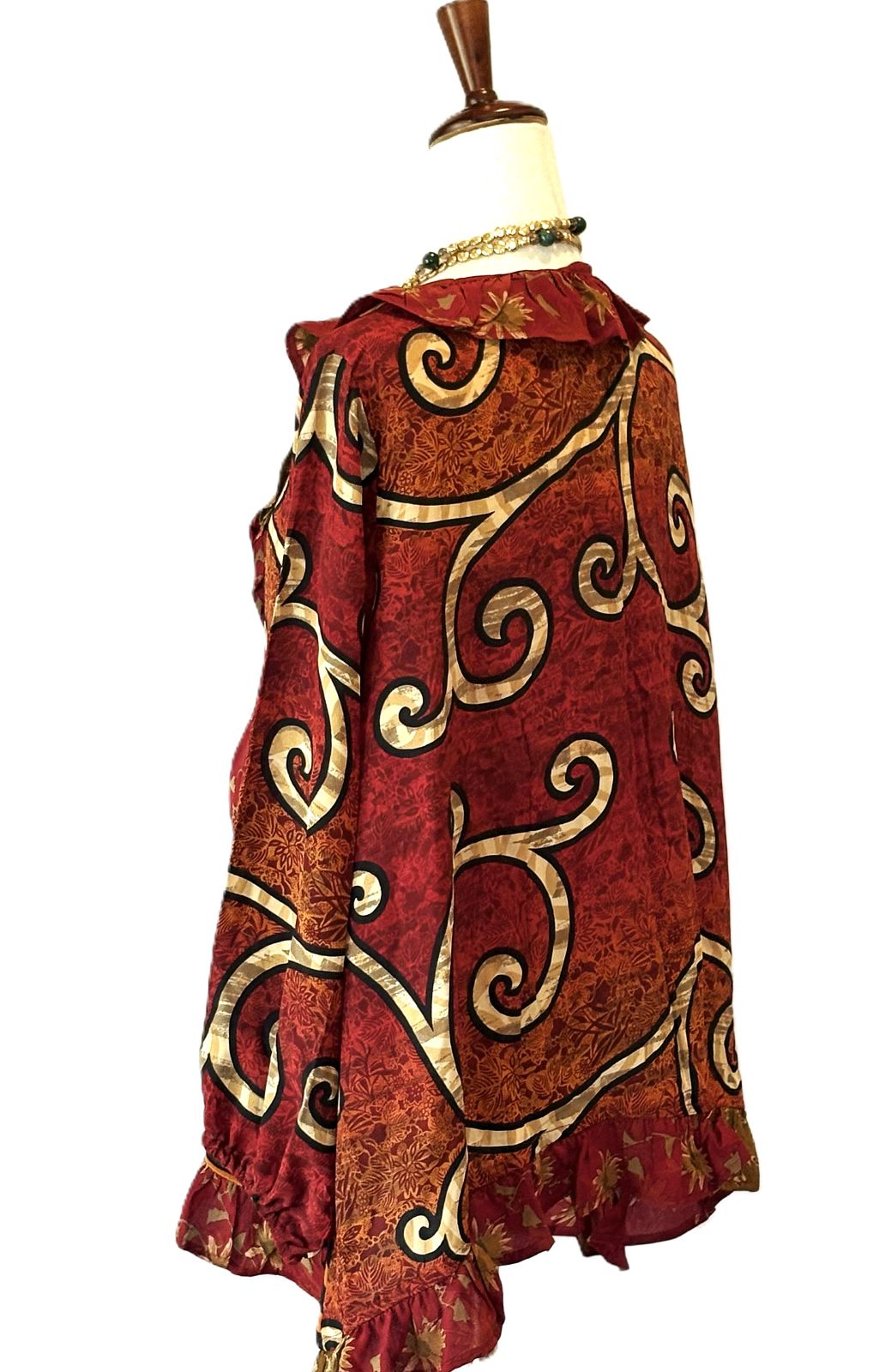 Kantha Bae Crepe Sari Ruffle Daisy Blouse (Wine)