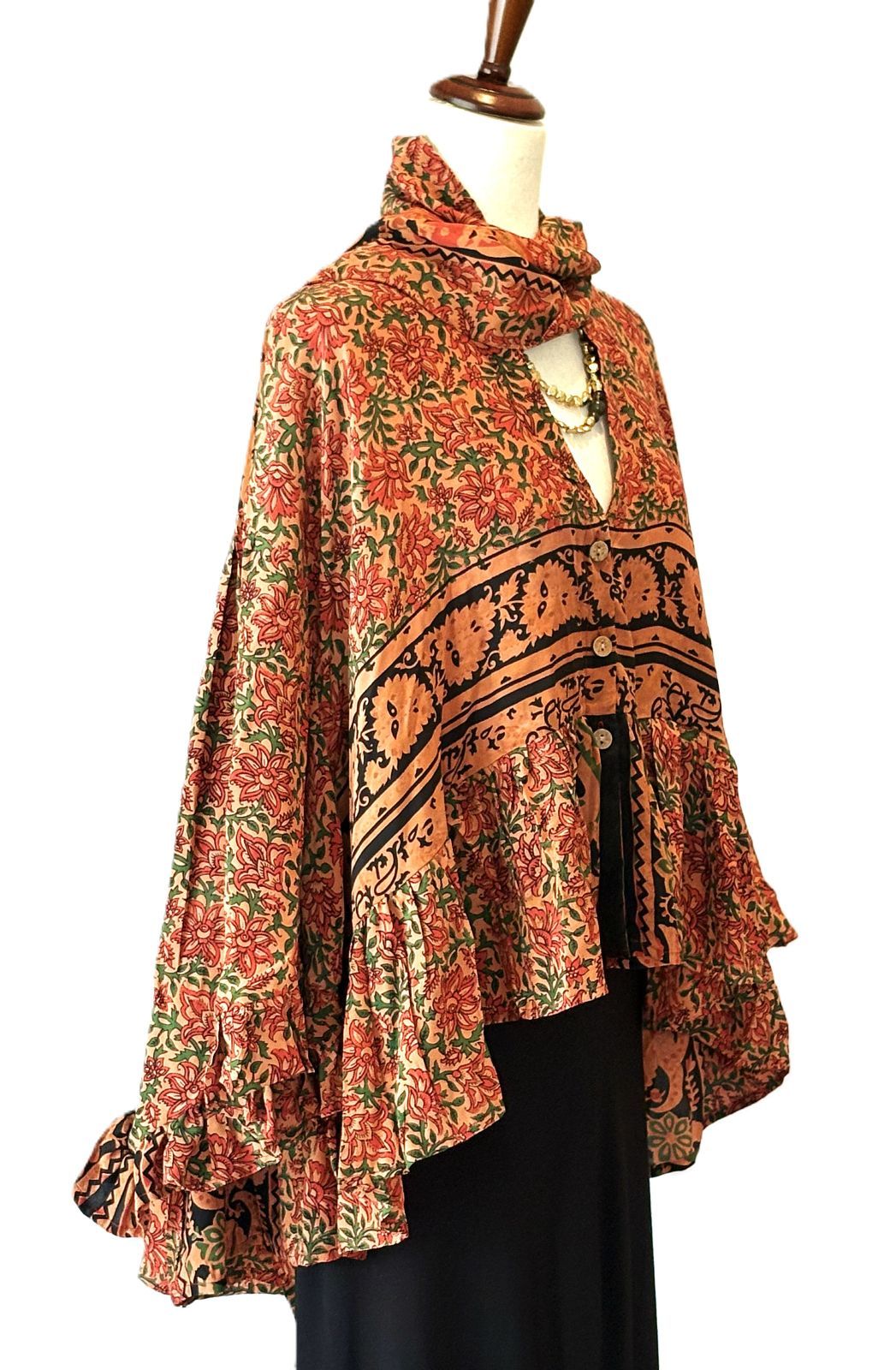 Kantha Bae Crepe Sari Wid Rose Romantic Top  (Gypsy)