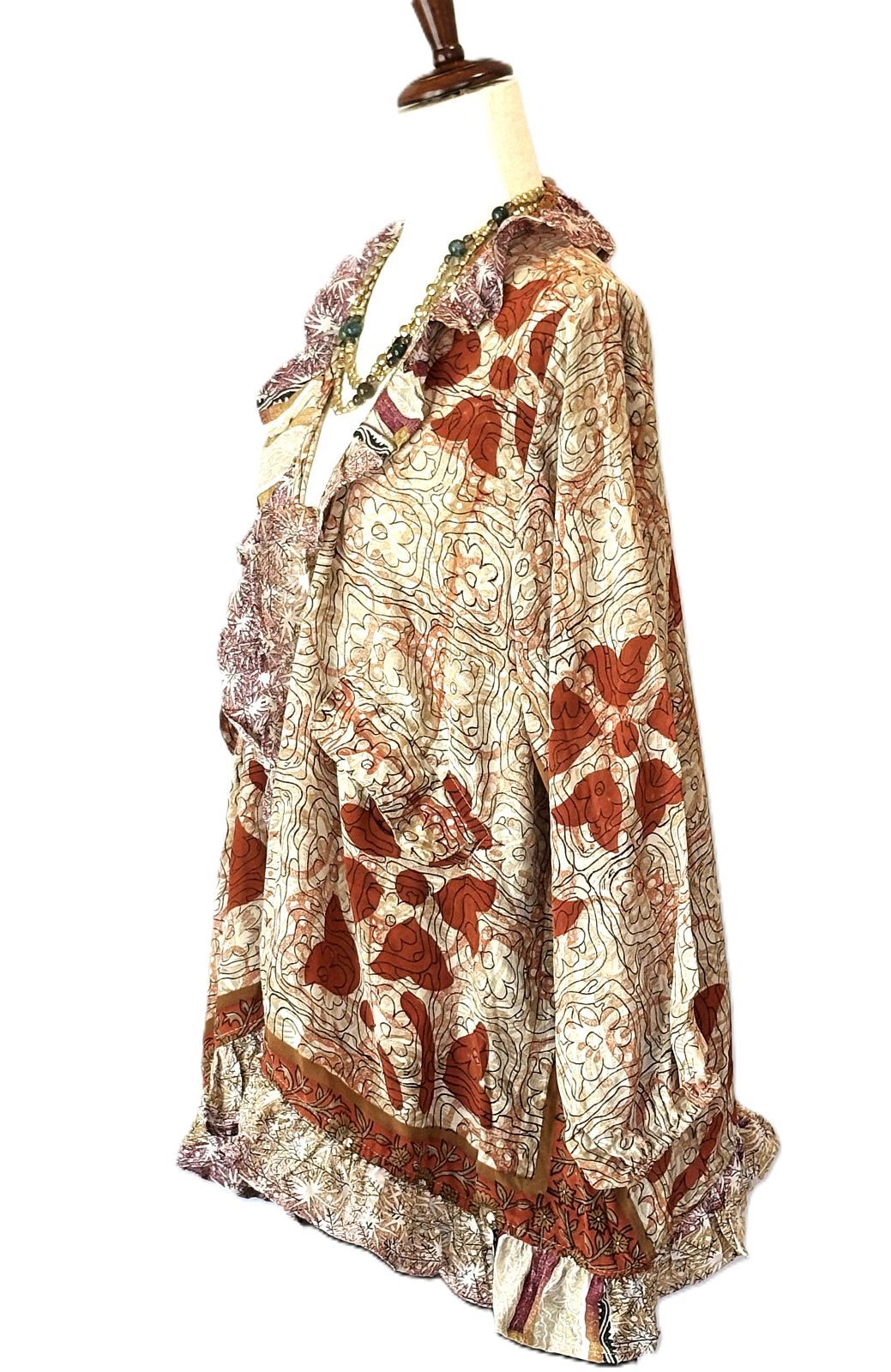 Kantha Bae Crepe Sari Ruffle Daisy Blouse (Beige)