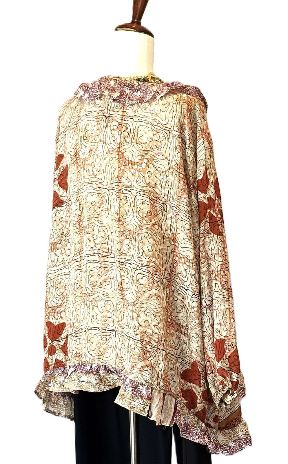 Kantha Bae Crepe Sari Ruffle Daisy Blouse (Beige)
