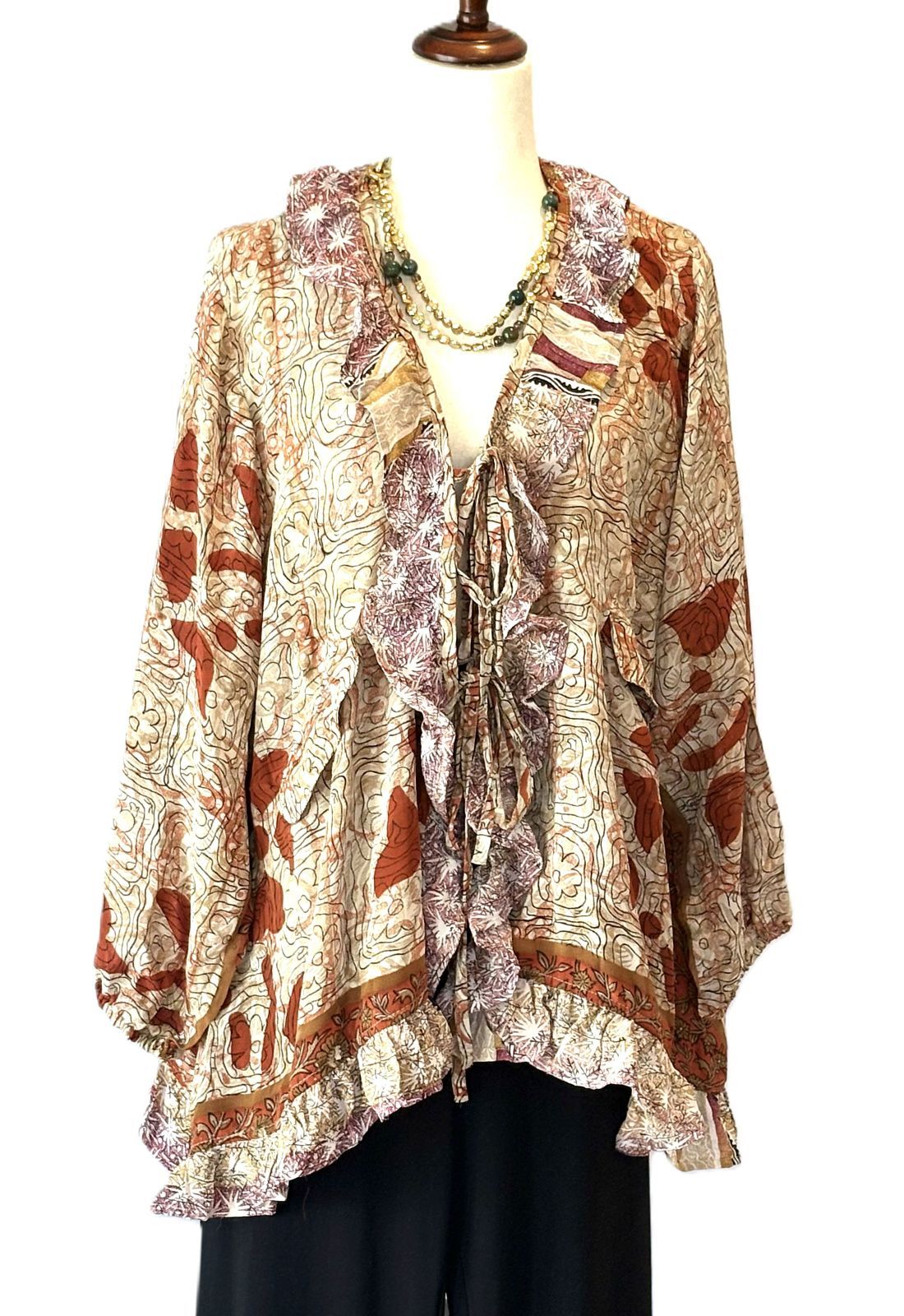 Kantha Bae Crepe Sari Ruffle Daisy Blouse (Beige)