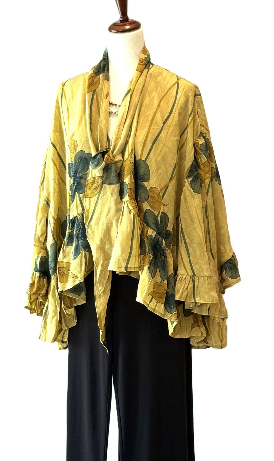 Kantha Bae Crepe Sari Wid Rose Romantic Top  (Mustard)