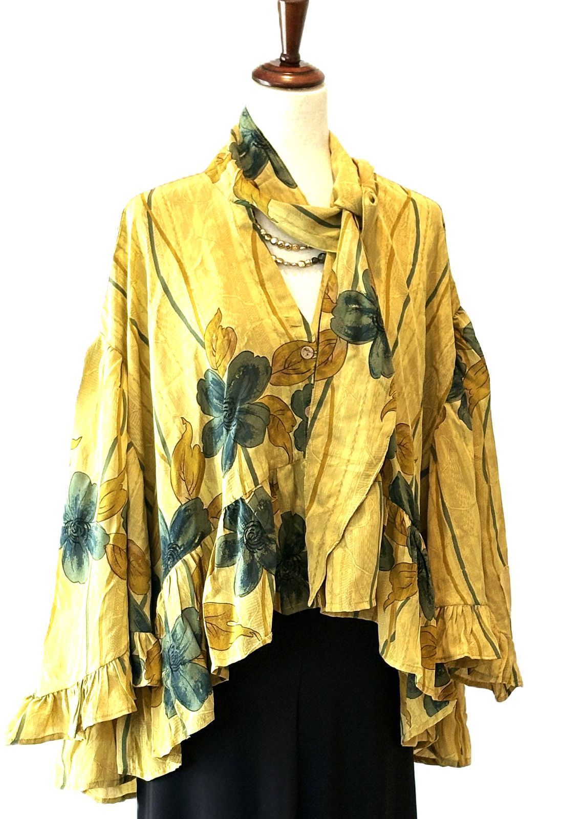 Kantha Bae Crepe Sari Wid Rose Romantic Top  (Mustard)