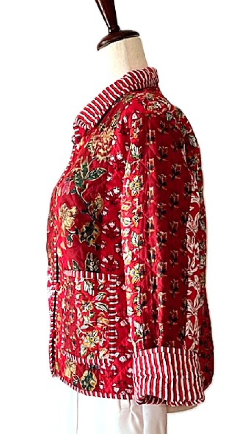 Luxe Cotton Quilted Womens Jacket With Stripe Piping Looks Rich (Red Floral)