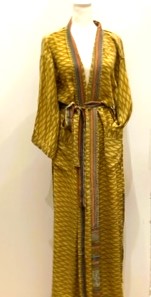 Silk Kimono Duster In a Tailored Print (Gold/Bronze)