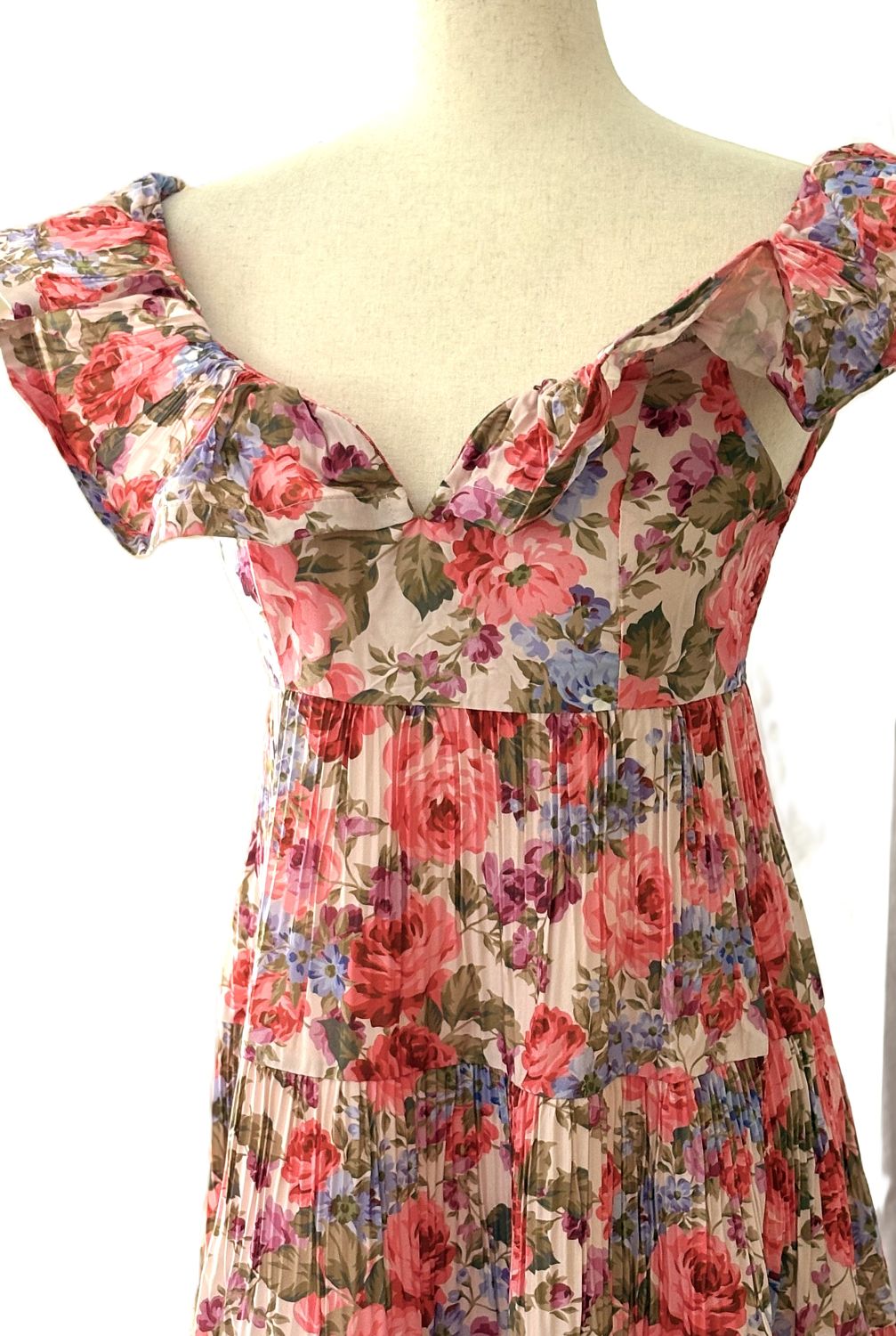Dresses: Floral Print Tiered & Ruffled Pleats Midi Dress.
