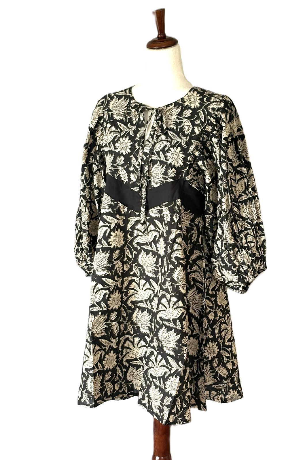 Dresses: Fitted Empire Flattering Block Print Cotton Short