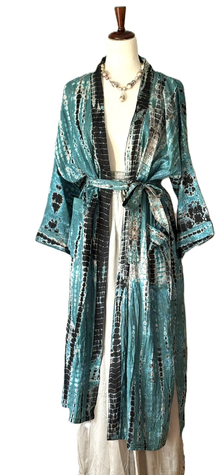 Signature Collection, Long Silk Kimono Tie-Dye Duster. (Aqua Black)