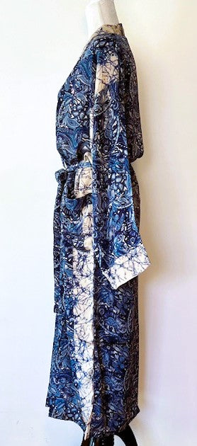 Elegant Long Silk Kimono Duster Is Refined. Navy print