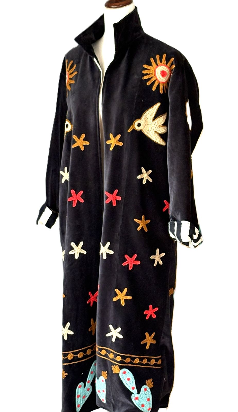 Jacket - Wearable Art, Suzani Hand Embroidered Kimono Duster Coat (Black Multicolored)