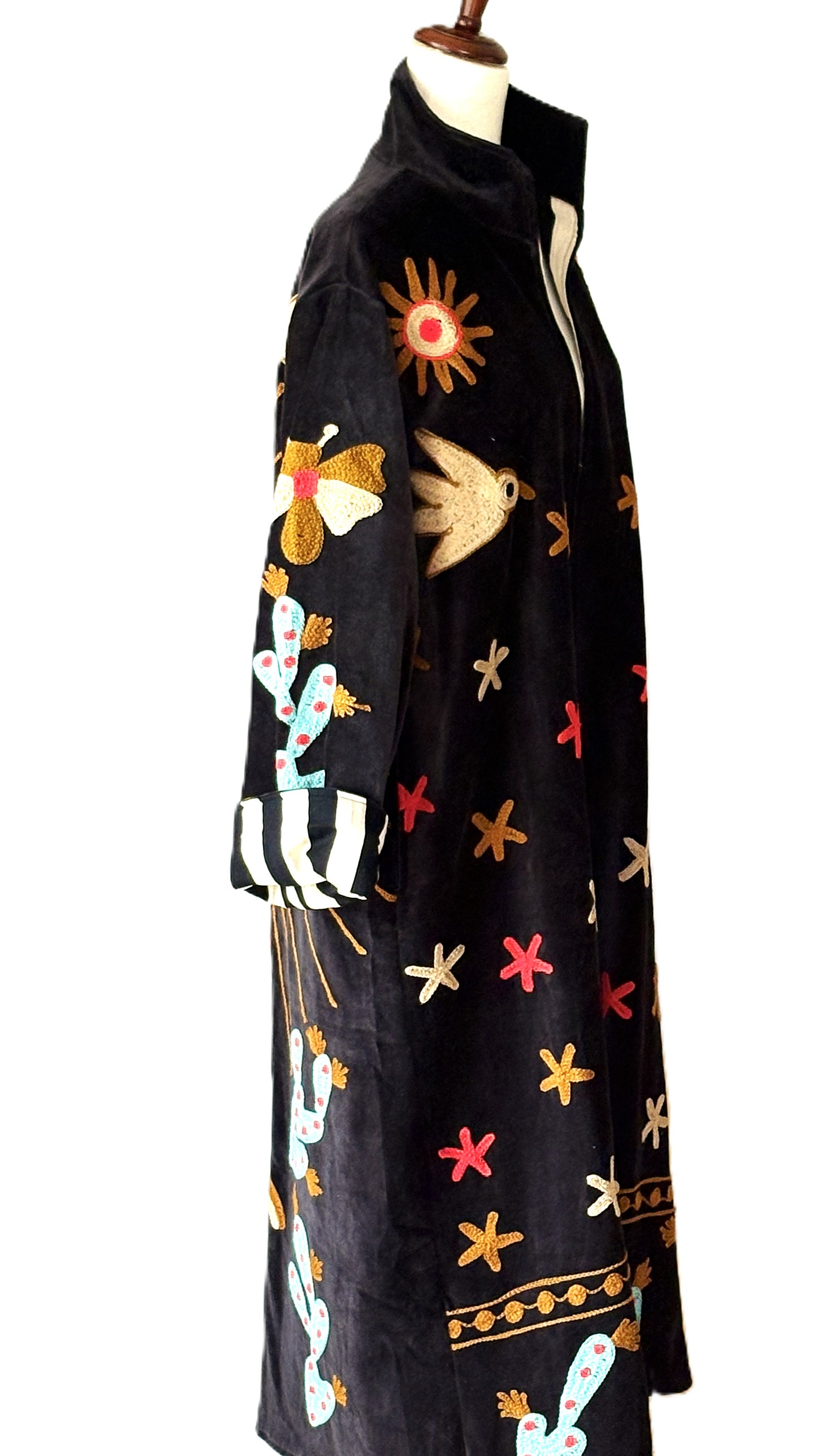Jacket - Wearable Art, Suzani Hand Embroidered Kimono Duster Coat (Black Multicolored)