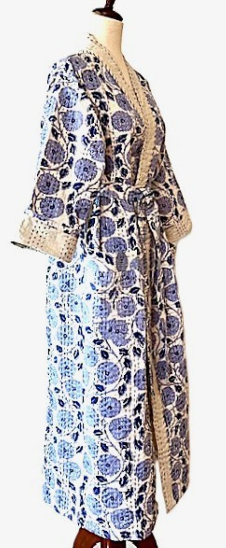 Classic Long Cotton Kimono Looks Uptown Chic. (Blue and White)
