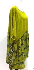 The Short Silk Dress: Season's Bankable Basic  (Green/Navy)