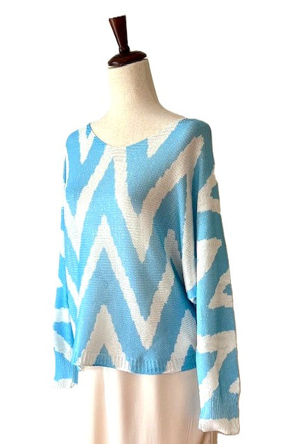 Italian Knit Sweater, Great Color and Light Weight. (Blue Chevron)