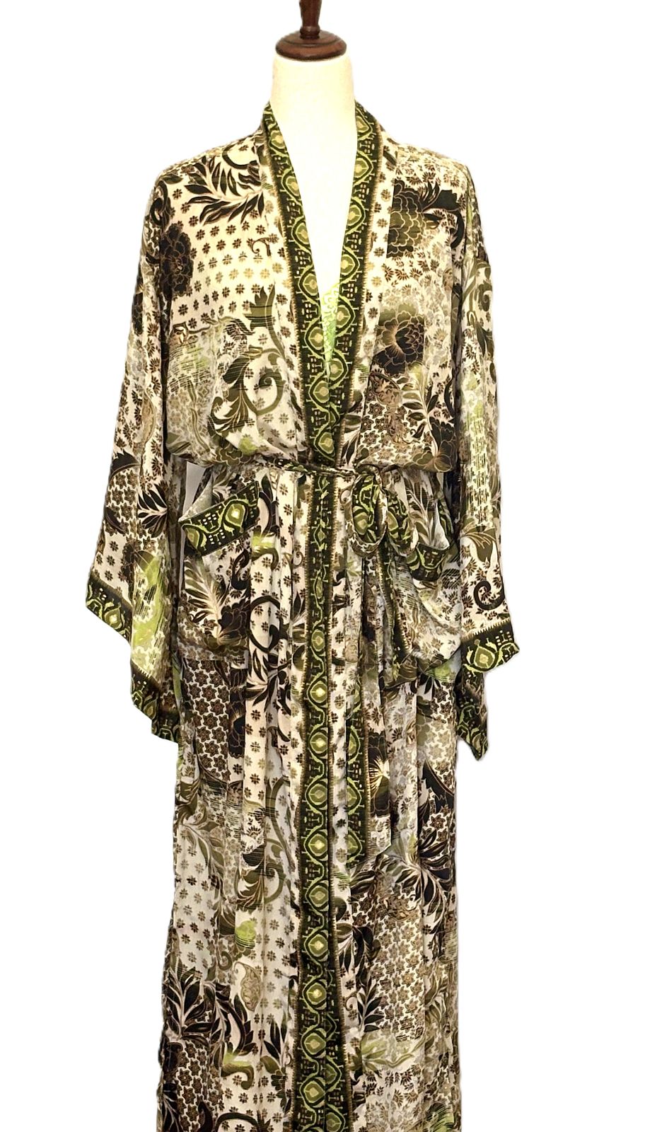 Signature Collection, Long Silk Kimono Duster.  Dramatic Print. (Green)