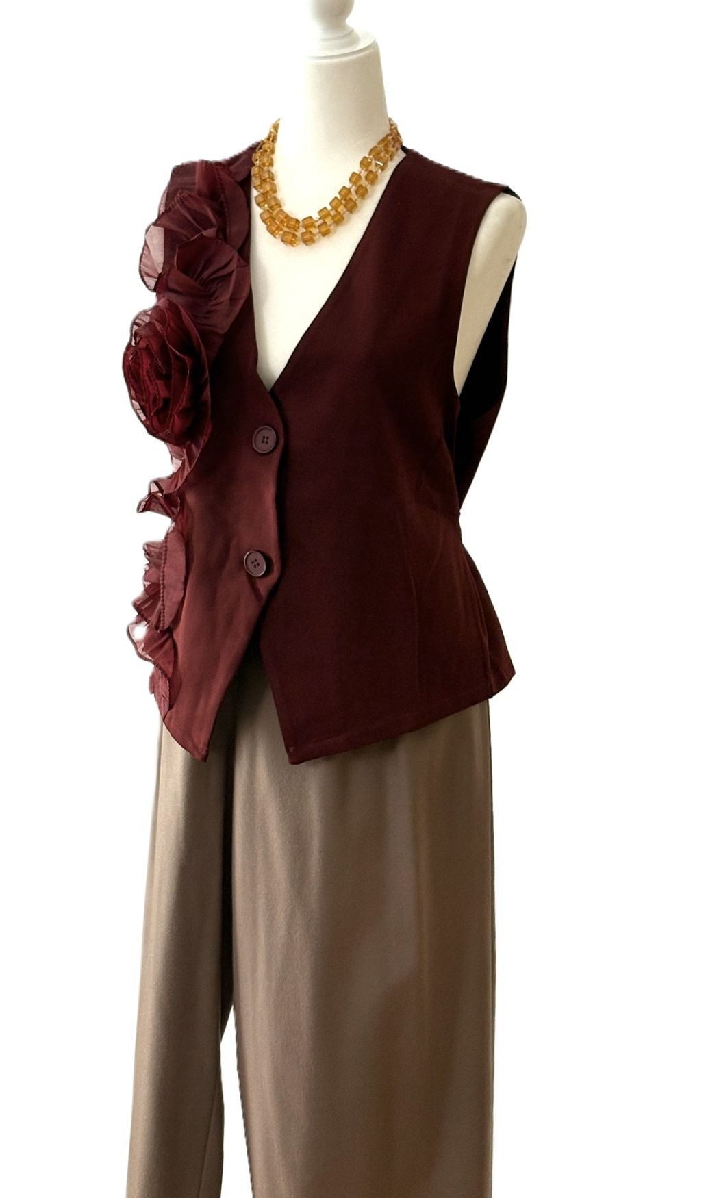 Vest. Floral Applique Vest New For The Season. (2 Colors)