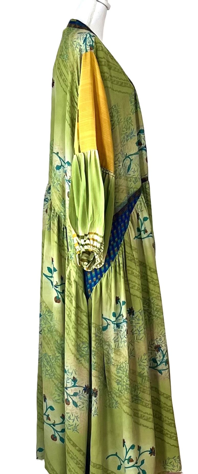 Kantha Bae New Evermore Silk Kimono Is Luxurious and Romantic (Lime)