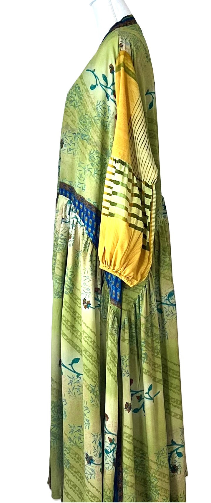 Kantha Bae New Evermore Silk Kimono Is Luxurious and Romantic (Lime)