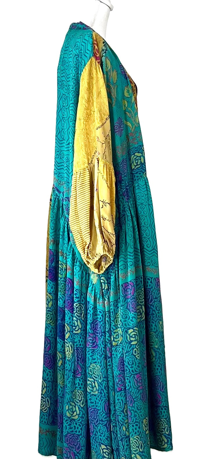 Kantha Bae New Evermore Silk Kimono Is Luxurious and Romantic (Turquoise)