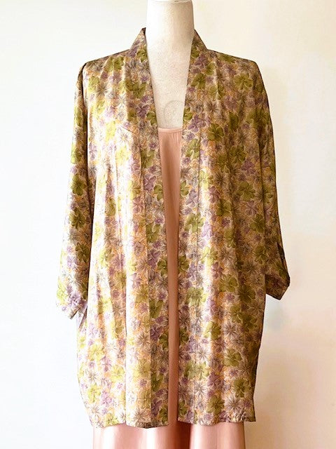 Short Silk Open Jacket Turns Any Outfit Into A Designer Look. Feminine.