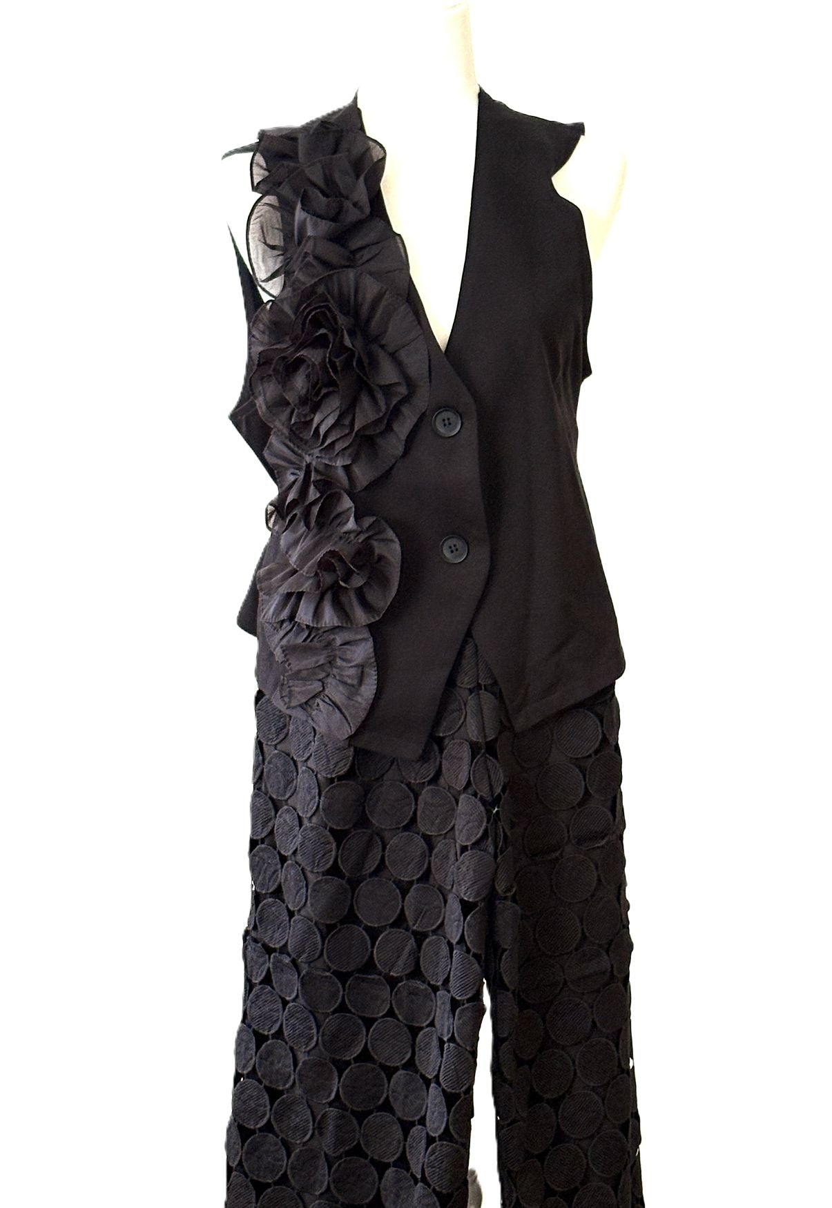 Vest. Floral Applique Vest New For The Season. (2 Colors)