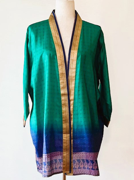 Short Silk Open Jacket Turns Any Outfit Into A Designer Look. (Emerald)