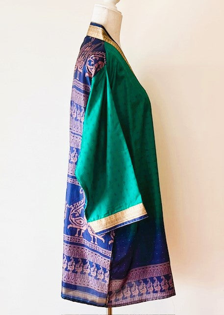 Short Silk Open Jacket Turns Any Outfit Into A Designer Look. (Emerald)