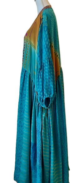 Kantha Bae New Evermore Silk Kimono Is Luxurious and Romantic (Blues)