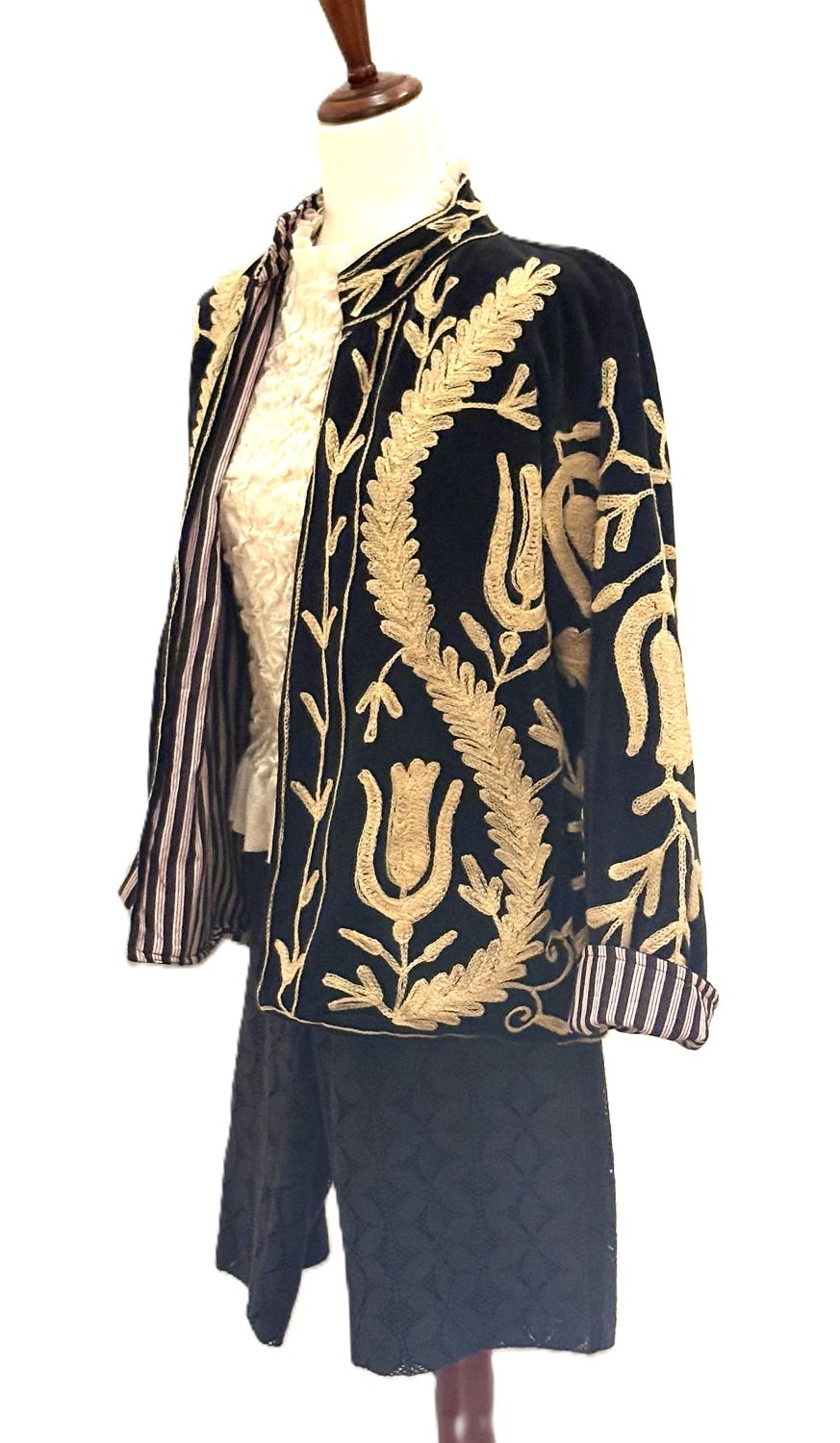 Jacket, Specialty Collection New Winning Velvet Top. Noteworthy.